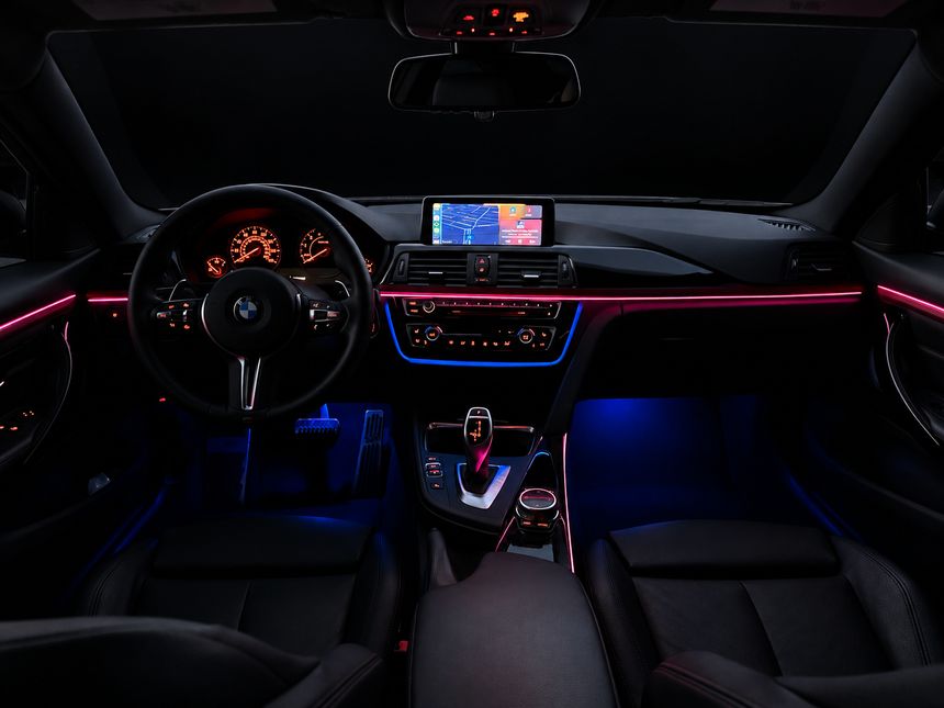 BMW 4 серія: торпедо фронтально, симетрично